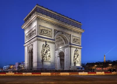 Arc de Triomphe at night